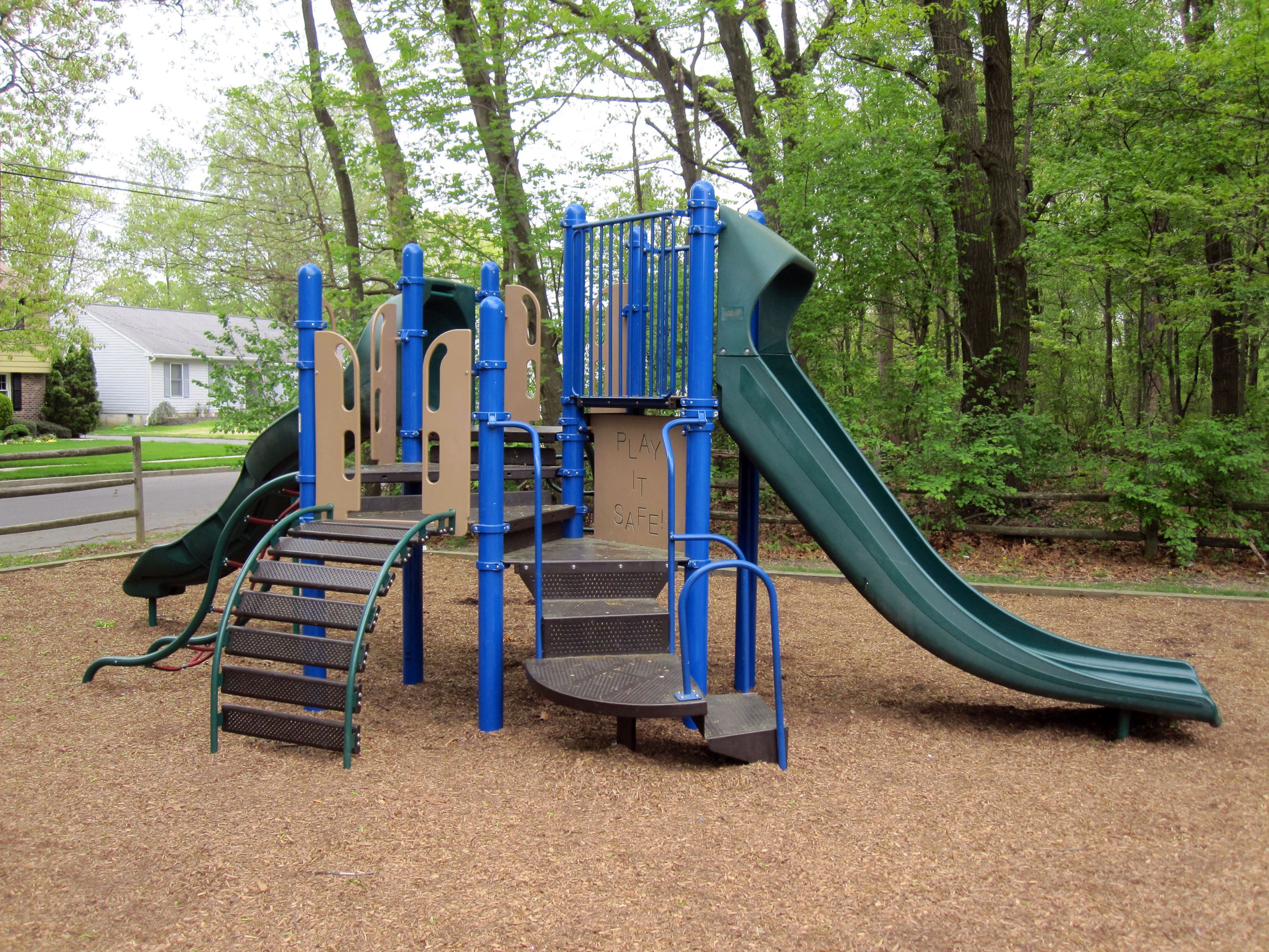 Barlow Park - playground